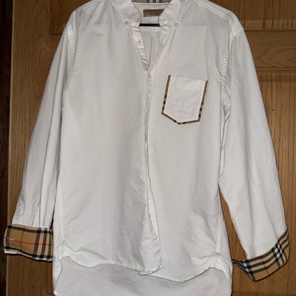 Burberry men’s dress shirt white cotton XL but fits large